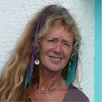 Caroline Binch