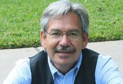 Benjamin Alire Sáenz