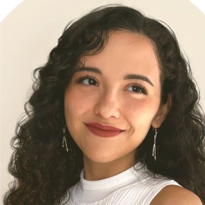 Karen De la Vega